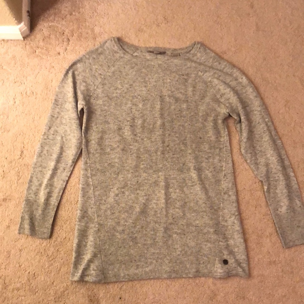 Royal Robbins gray sweater size medium NWT